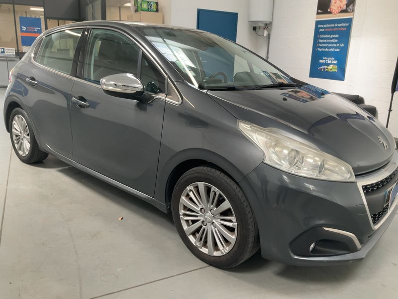 Peugeot 208 1.6 Blue-HDi Allure 2016 – снимка 12