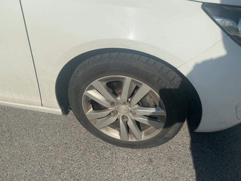 Peugeot 308 1.6 Blue-HDi Active 2016 – снимка 11