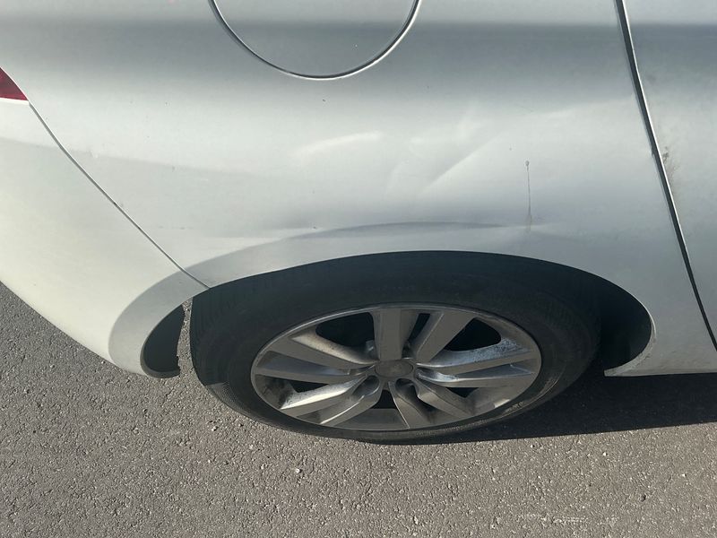 Peugeot 308 1.6 Blue-HDi Active 2016 – снимка 24
