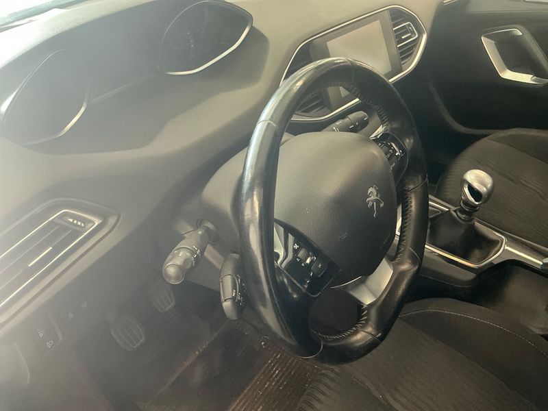 Peugeot 308 1.6 Blue-HDi Active 2016 – снимка 27