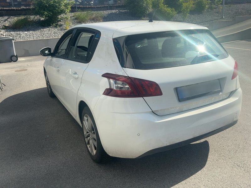 Peugeot 308 1.6 Blue-HDi Active 2016 – снимка 6