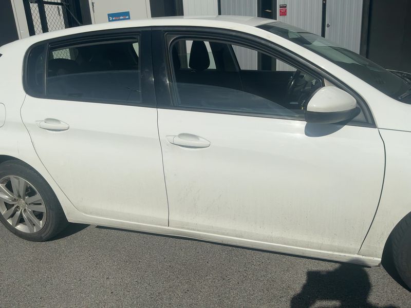 Peugeot 308 1.6 Blue-HDi Active 2016 – снимка 10