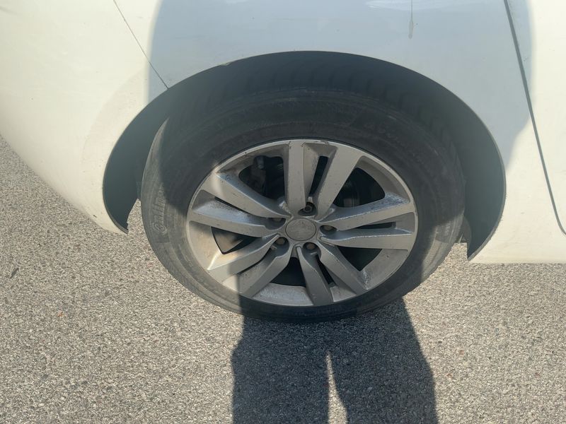 Peugeot 308 1.6 Blue-HDi Active 2016 – снимка 9
