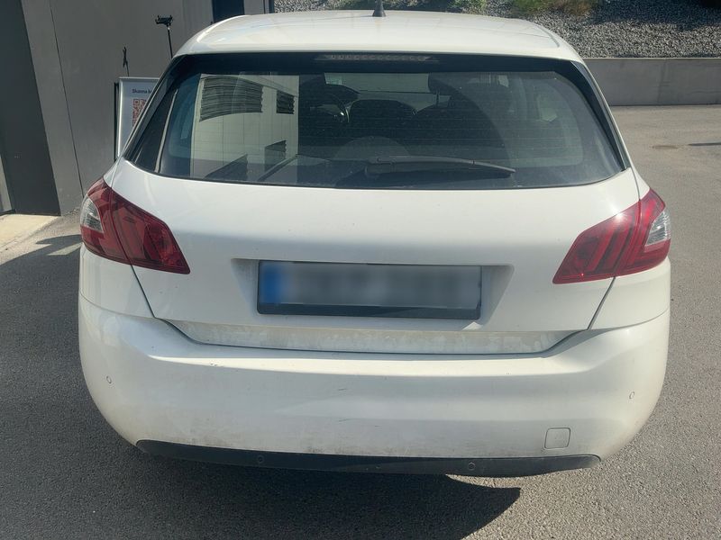 Peugeot 308 1.6 Blue-HDi Active 2016 – снимка 7