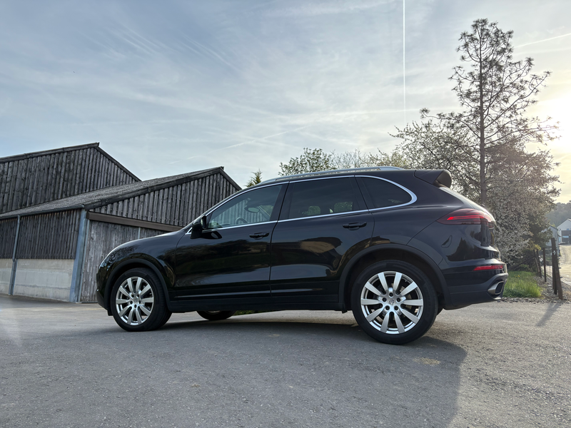 Porsche Cayenne Diesel 2016 – снимка 17