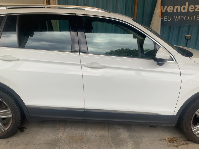 Volkswagen Tiguan 2.0 TDI Comfortline BlueMotion Tech 2016 – снимка 10