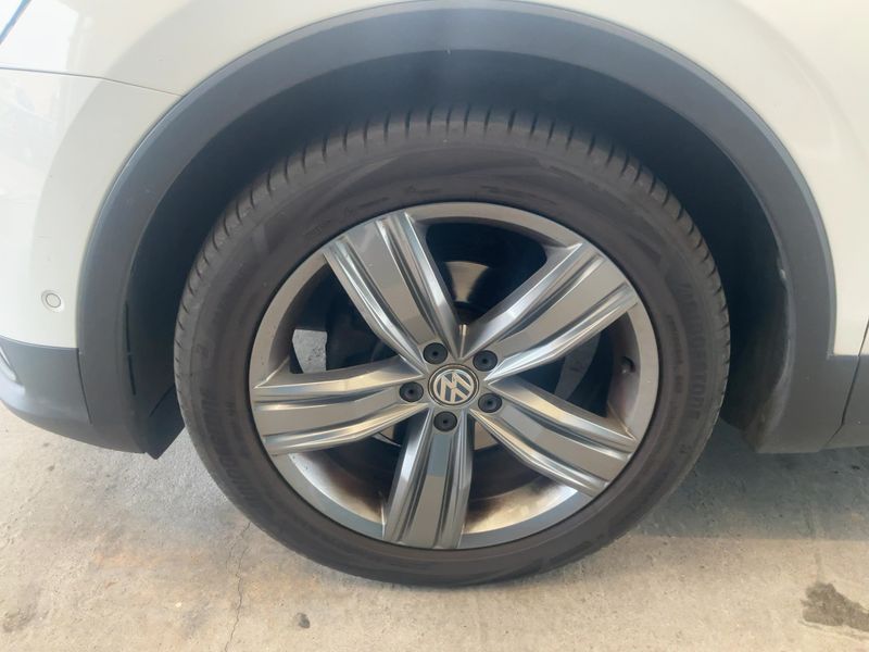 Volkswagen Tiguan 2.0 TDI Comfortline BlueMotion Tech 2016 – снимка 3