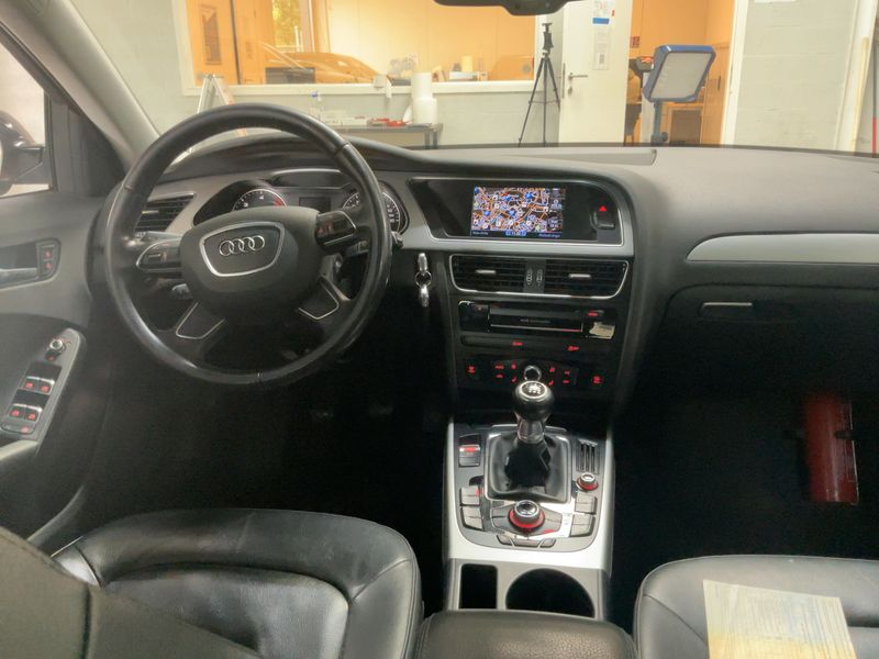 Audi A4 2.0 TDI ultra Attraction 2015 – снимка 12