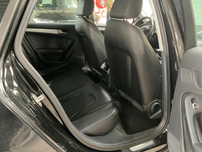 Audi A4 2.0 TDI ultra Attraction 2015 – снимка 14
