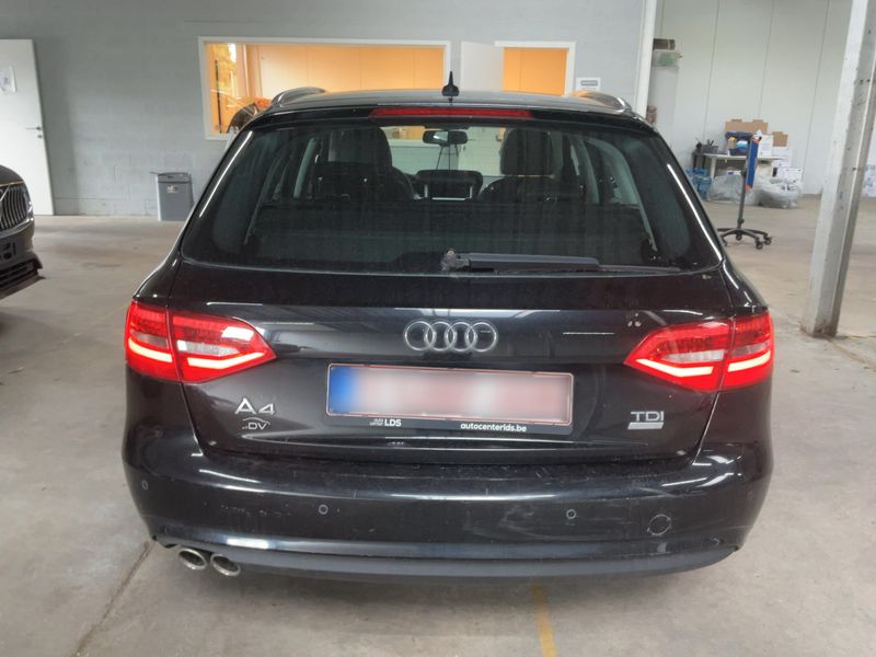 Audi A4 2.0 TDI ultra Attraction 2015 – снимка 5