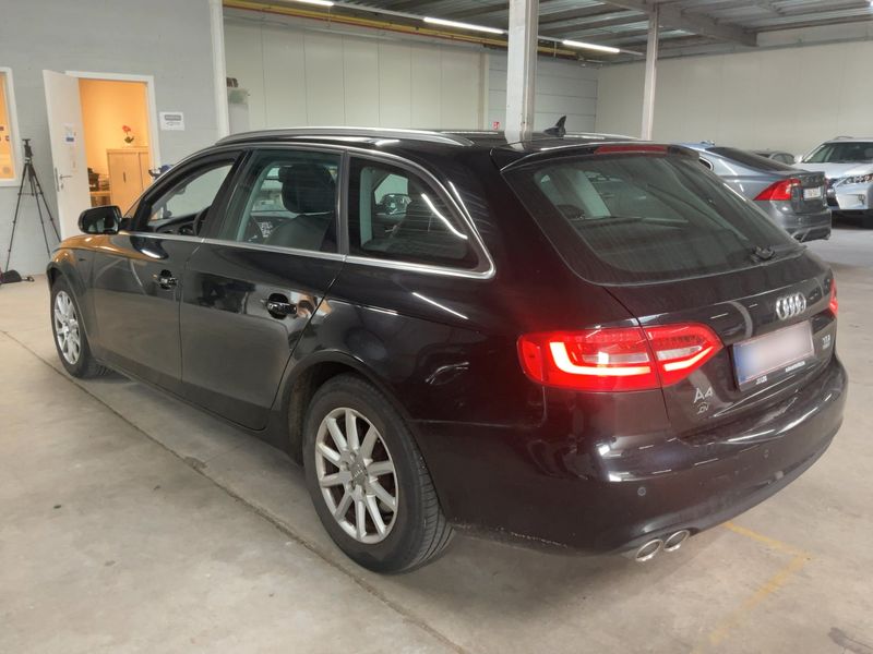 Audi A4 2.0 TDI ultra Attraction 2015 – снимка 3