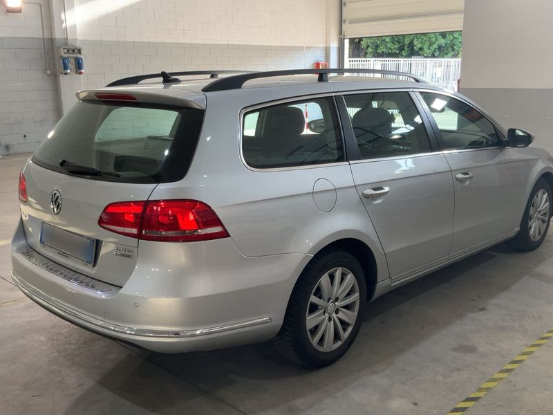 Volkswagen Passat 2.0 TDI Comfortline BlueMotion Tech 2013 – снимка 6