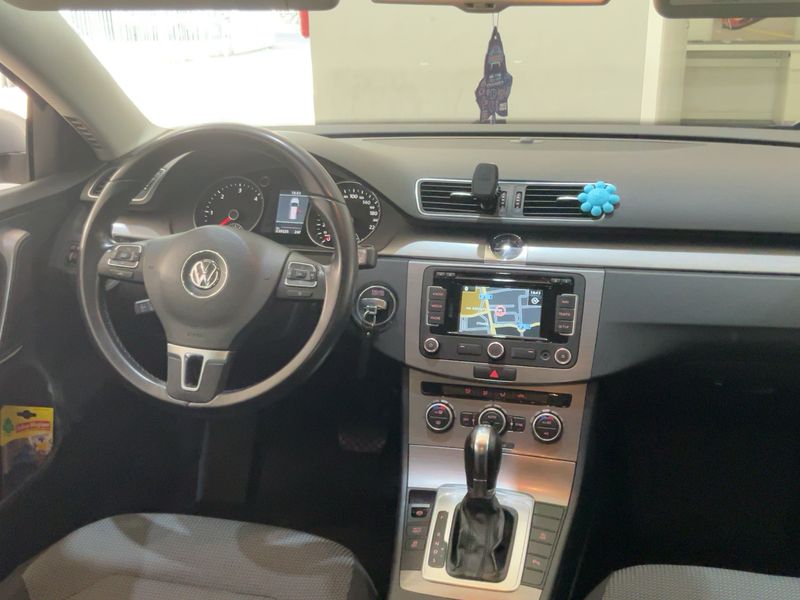 Volkswagen Passat 2.0 TDI Comfortline BlueMotion Tech 2013 – снимка 12