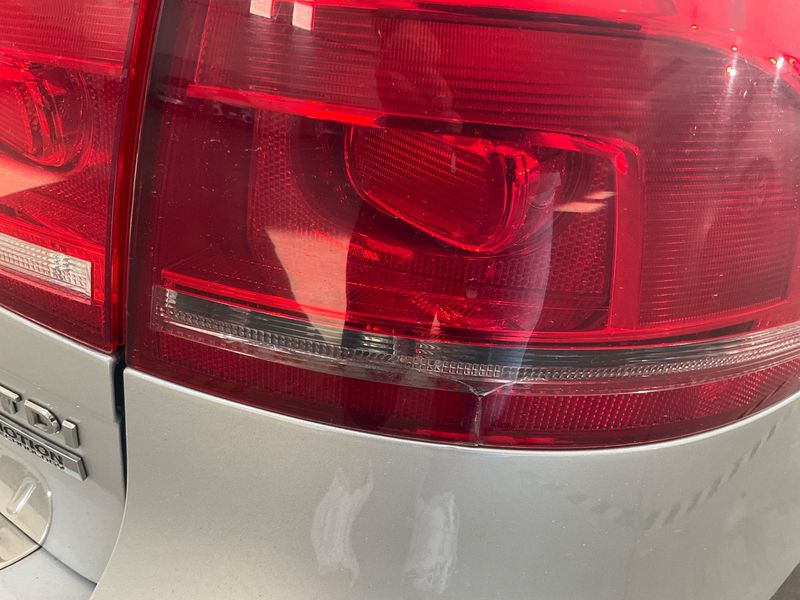 Volkswagen Passat 2.0 TDI Comfortline BlueMotion Tech 2013 – снимка 21