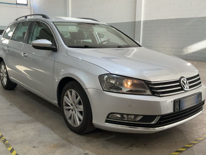 Volkswagen Passat 2.0 TDI Comfortline BlueMotion Tech 2013 – снимка 8