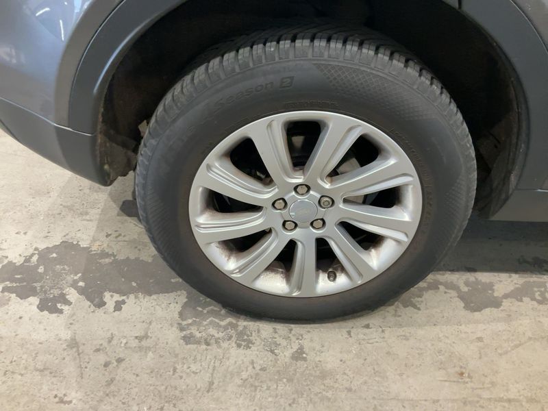 Land Rover Discovery Sport 2.0 Td4 HSE 2015 – снимка 9