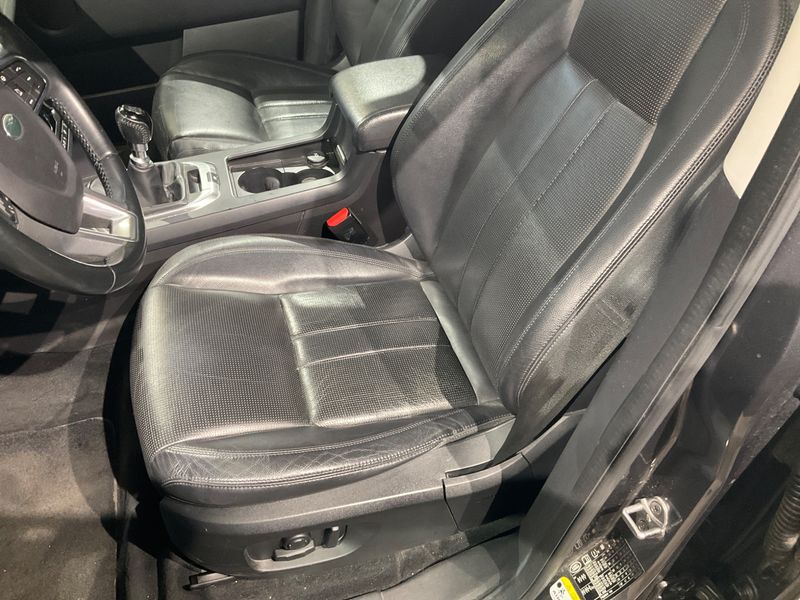 Land Rover Discovery Sport 2.0 Td4 HSE 2015 – снимка 42