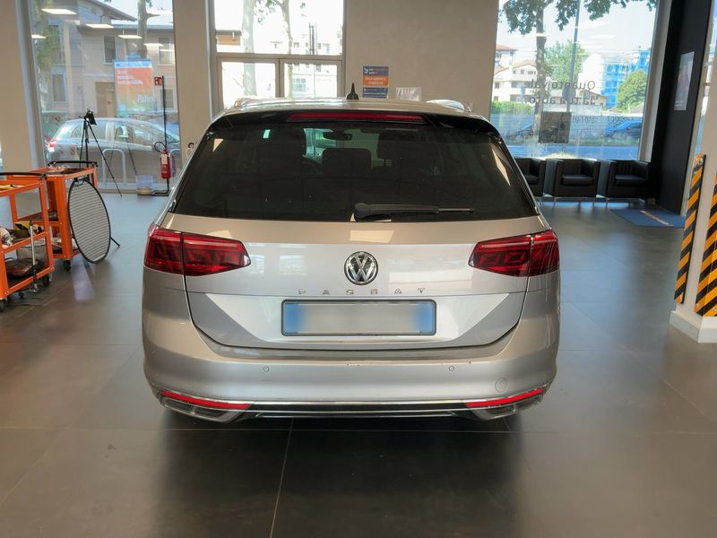Volkswagen Passat 2.0 TDI Executive 2020 – снимка 7