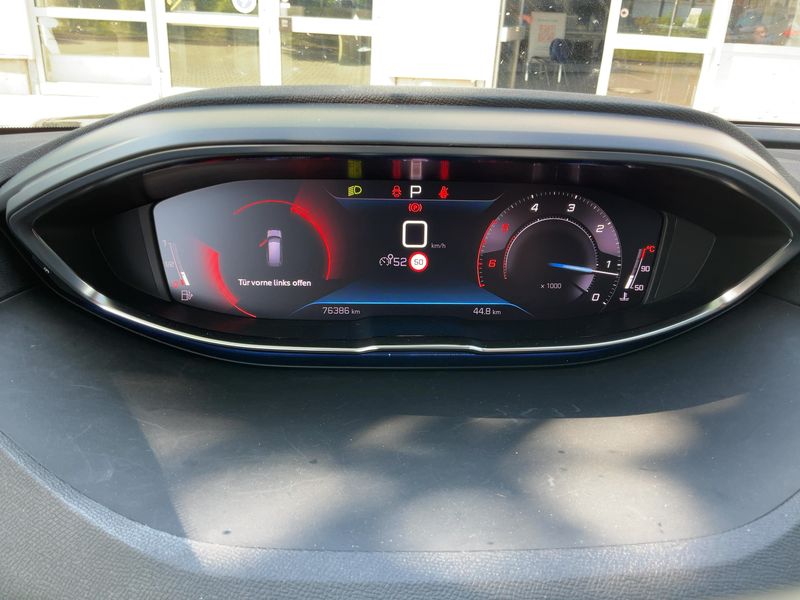 Peugeot 5008 1.5 Blue-HDi Allure Pack 2021 – снимка 19