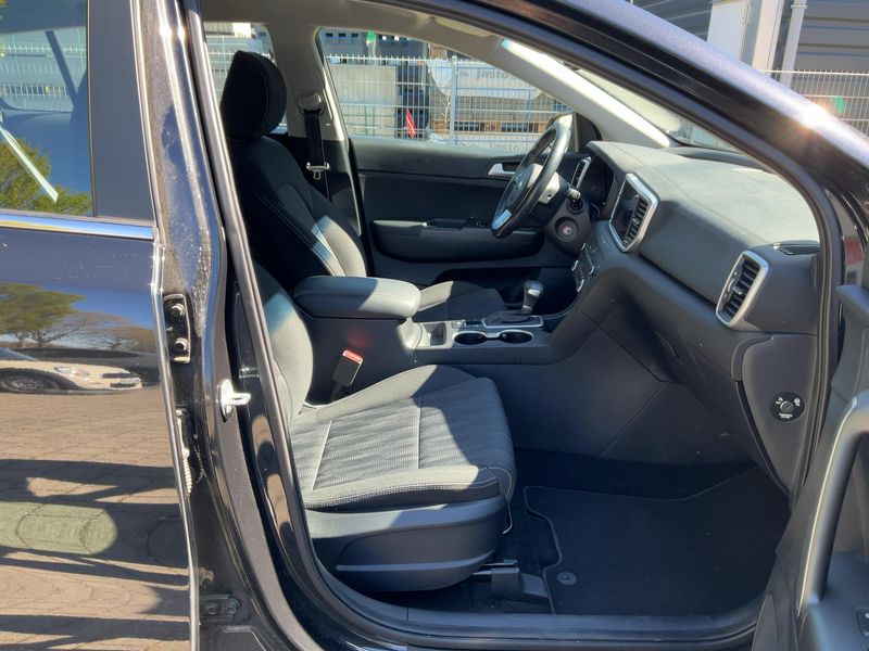 Kia Sportage 1.6 CRDi Mild-Hybrid Black Edition 4WD 2021 – снимка 17