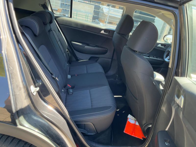 Kia Sportage 1.6 CRDi Mild-Hybrid Black Edition 4WD 2021 – снимка 20