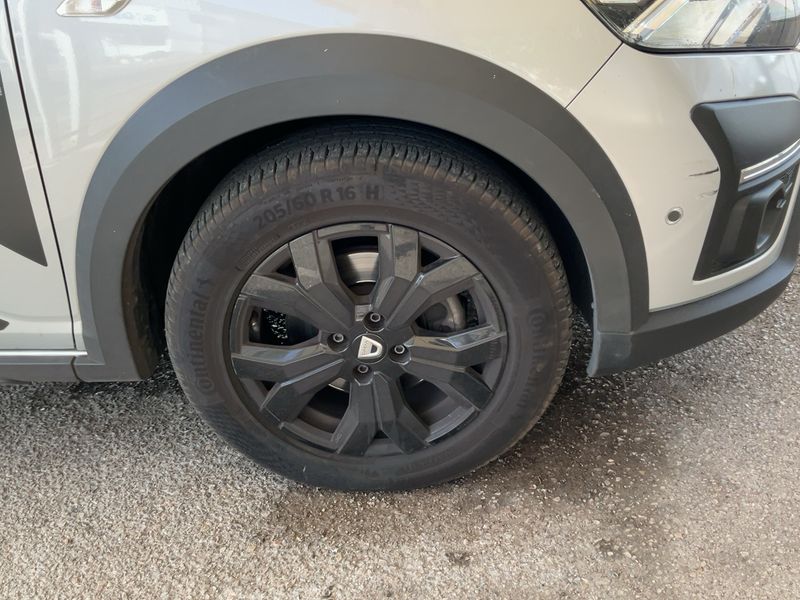 Dacia Jogger 1.0 TCe Extreme 2022 – снимка 11