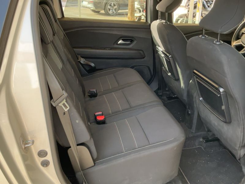 Dacia Jogger 1.0 TCe Extreme 2022 – снимка 19