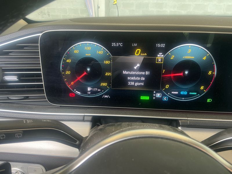 Mercedes-Benz GLE-Klasse GLE 300 d Mild-Hybrid 4Matic 2023 – снимка 22