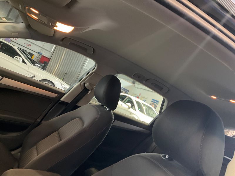 Audi A4 2.0 TDI Ambiente 2011 – снимка 42