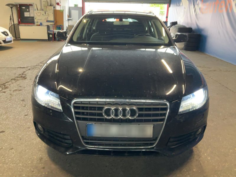 Audi A4 2.0 TDI Ambiente 2011 – снимка 14