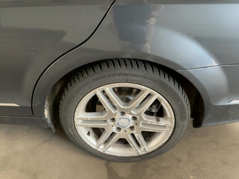 Mercedes-Benz C-Klasse C 220 CDI T BlueEfficiency Avantgarde 2013 – снимка 5
