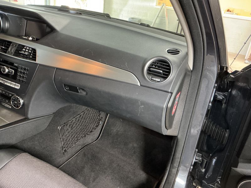 Mercedes-Benz C-Klasse C 220 CDI T BlueEfficiency Avantgarde 2013 – снимка 25