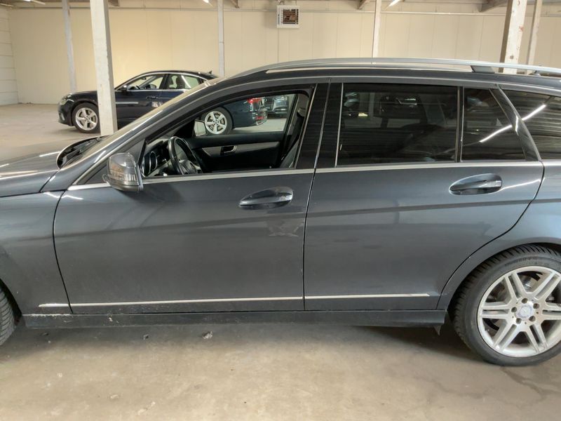 Mercedes-Benz C-Klasse C 220 CDI T BlueEfficiency Avantgarde 2013 – снимка 4