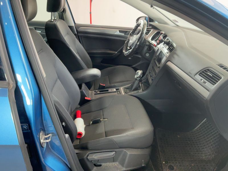 Volkswagen Golf VII 1.6 TDI Rabbit BlueMotion Tech 2016 – снимка 17