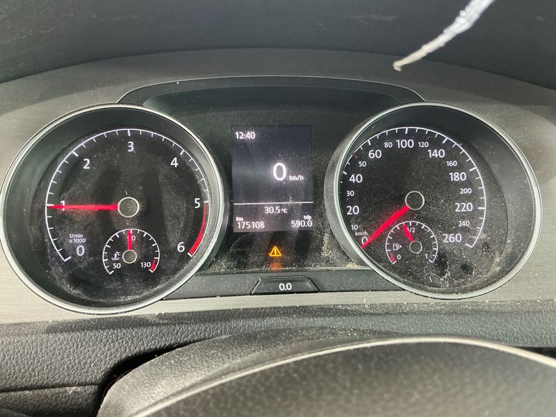 Volkswagen Golf VII 1.6 TDI Rabbit BlueMotion Tech 2016 – снимка 19