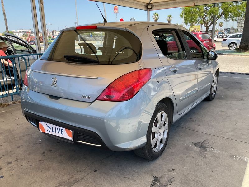 Peugeot 308 1.6 HDi Active 2012 – снимка 2