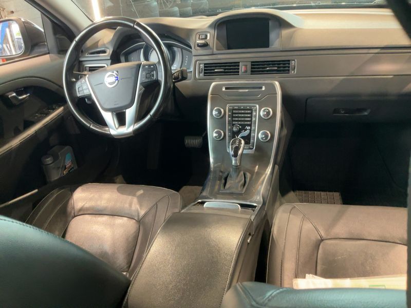 Volvo S80 2.0 D4 Momentum 2015 – снимка 17