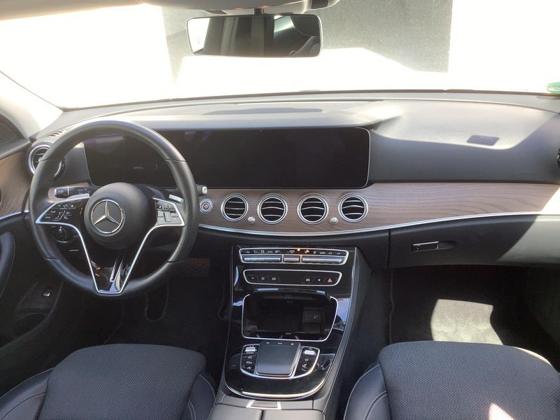 Mercedes-Benz E-Klasse E 200 Mild-Hybrid T 4Matic AMG Line 2022 – снимка 18