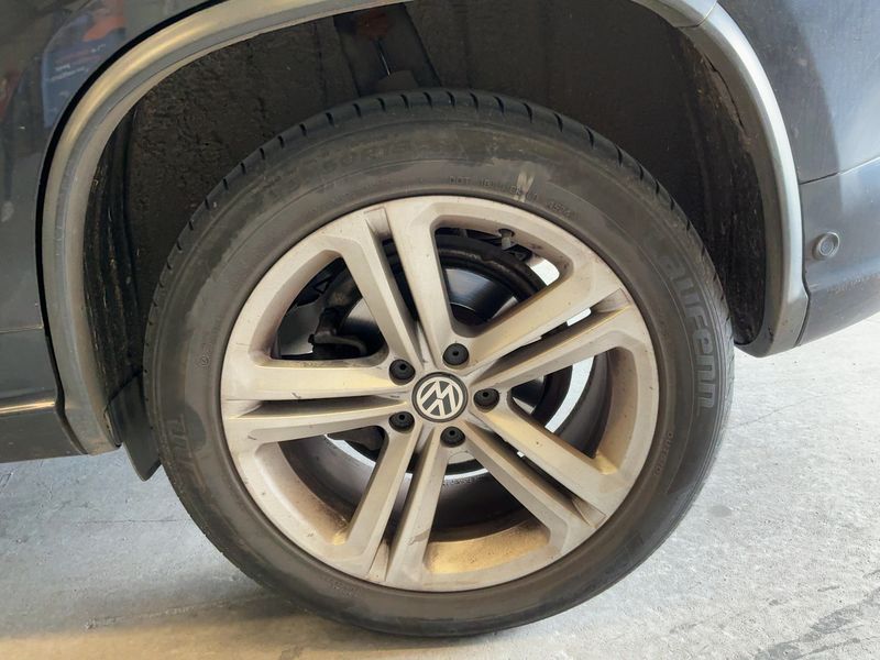 Volkswagen Tiguan 2.0 TDI Sport & Style 4Motion BlueMotion Tech 2013 – снимка 5