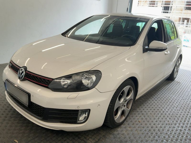 Volkswagen Golf VI 2.0 TSI GTI 2011 – снимка 1