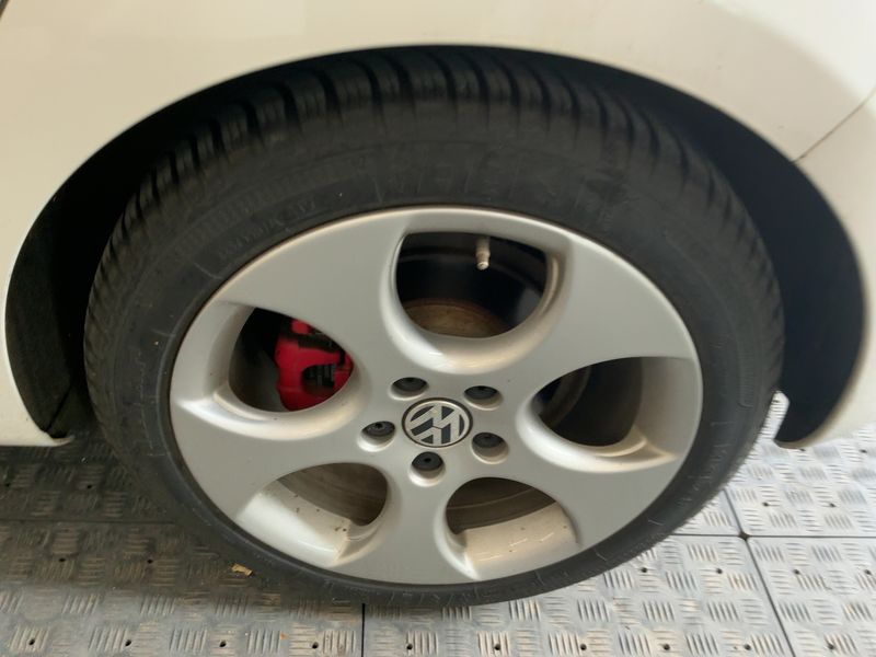Volkswagen Golf VI 2.0 TSI GTI 2011 – снимка 5