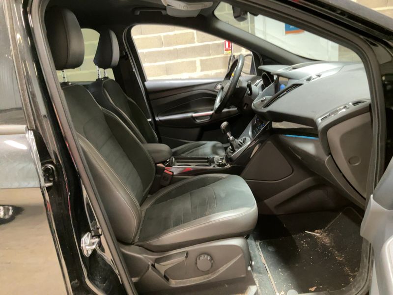 Ford Kuga 2.0 TDCi ST-Line 2019 – снимка 16