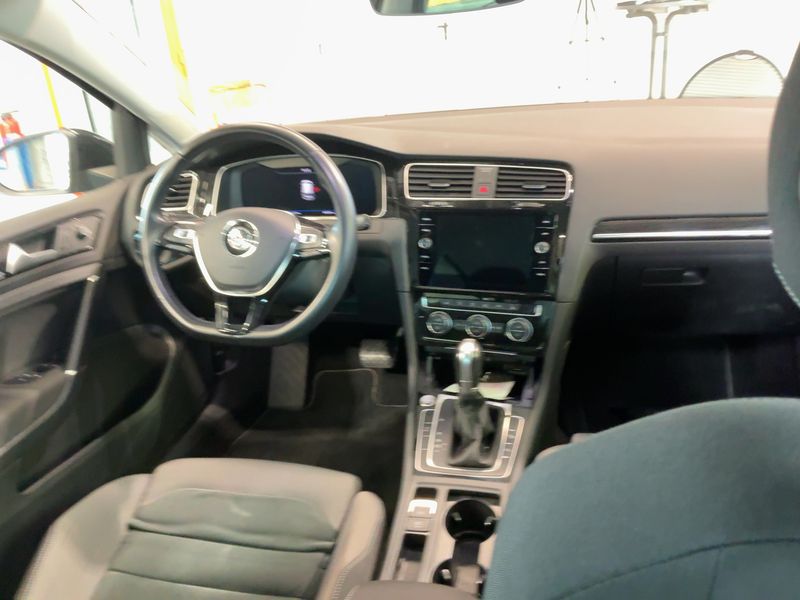 Volkswagen Golf VII 1.5 TSI ACT Highline BlueMotion Tech 2019 – снимка 18