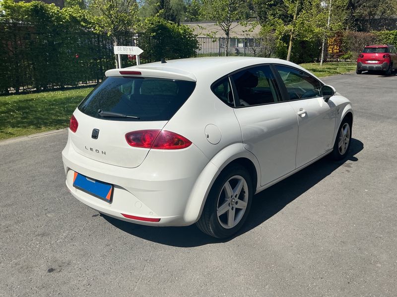 Seat Leon 1.2 TSI Reference Copa Ecomotive 2012 – снимка 2
