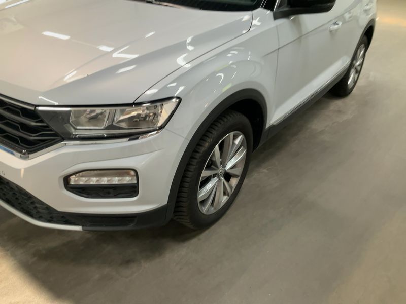 Volkswagen T-Roc 2.0 TDI Style 4Motion 2018 – снимка 2
