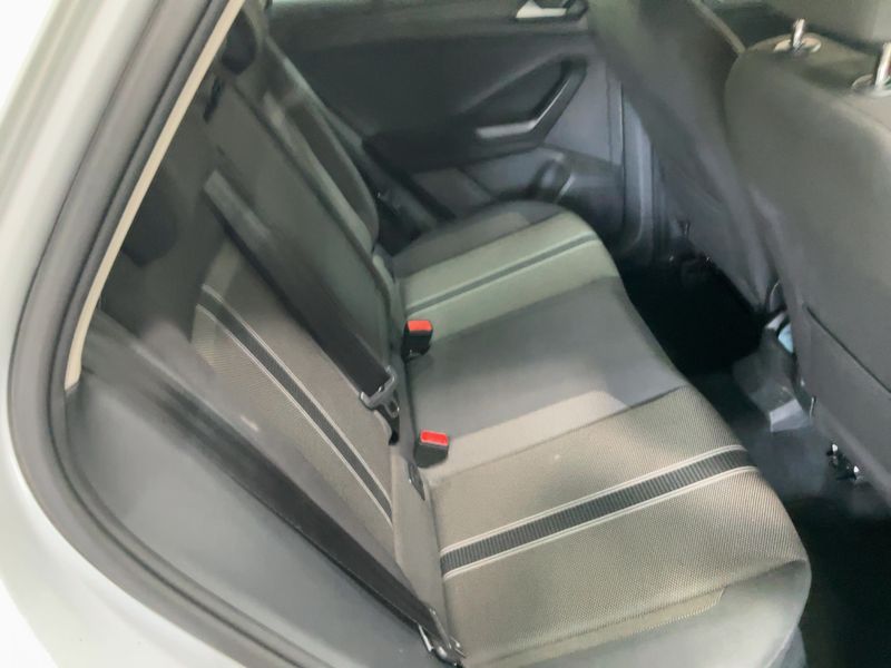 Volkswagen T-Roc 2.0 TDI Style 4Motion 2018 – снимка 19