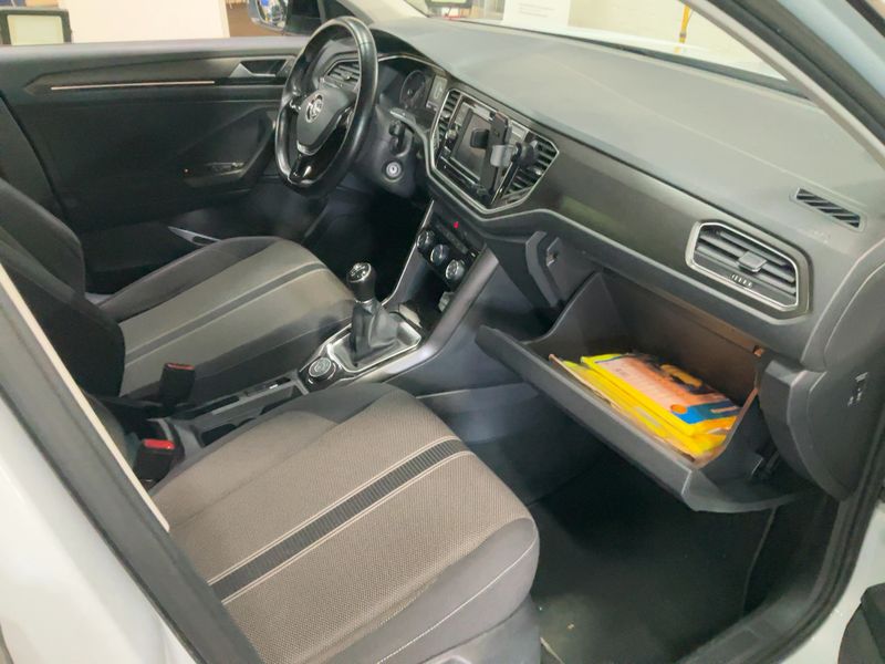 Volkswagen T-Roc 2.0 TDI Style 4Motion 2018 – снимка 16
