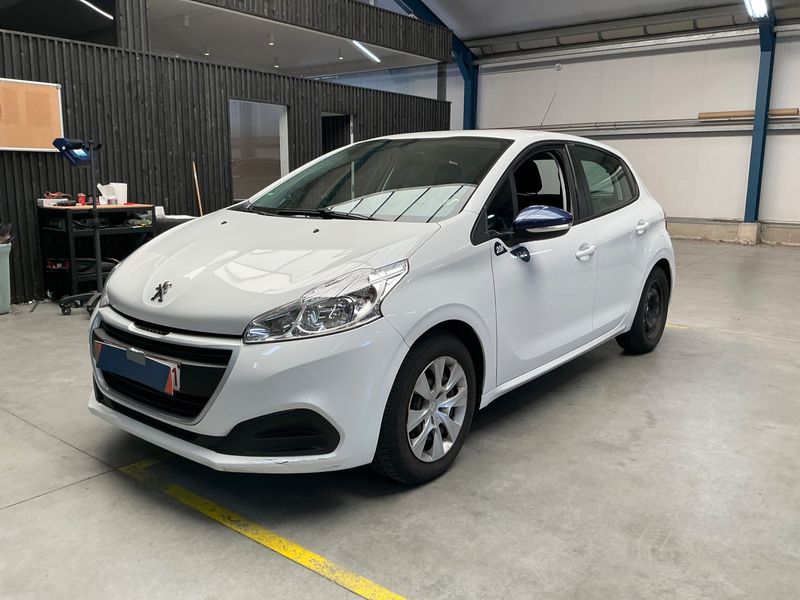 Peugeot 208 1.2 PureTech Like 2017 – снимка 1