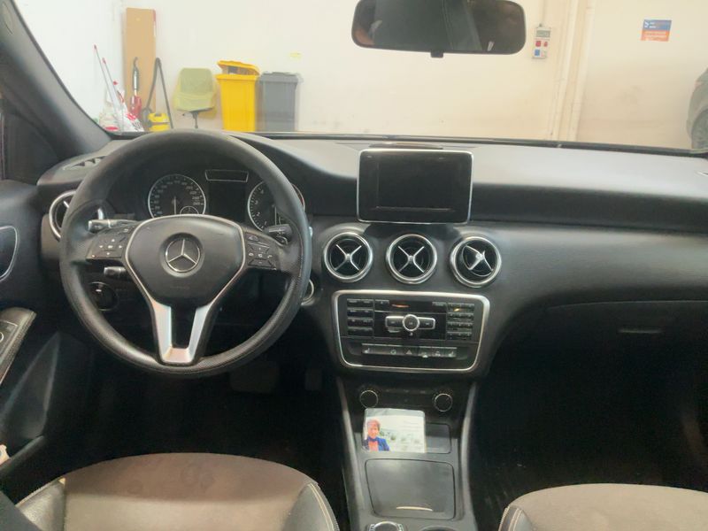 Mercedes-Benz A-Klasse A 180 BlueEfficiency Style 2014 – снимка 17
