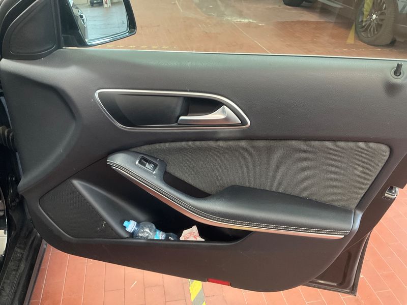 Mercedes-Benz A-Klasse A 180 BlueEfficiency Style 2014 – снимка 22